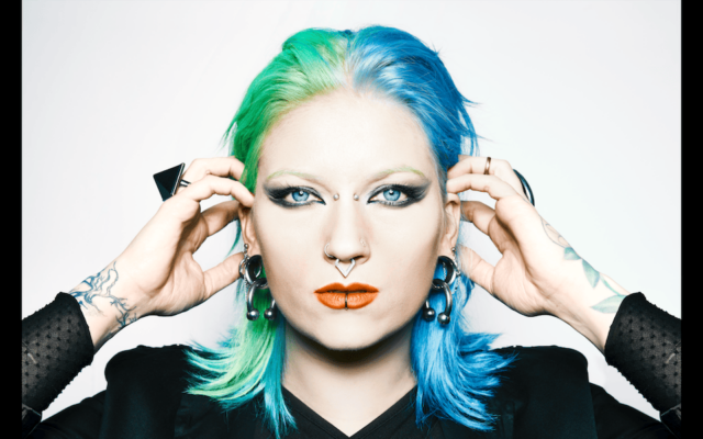 Sereina Telli – Sängerin der 80’s Live Show mit Covered im DAS ZELT, 80er Hits live, Eventband Schweiz